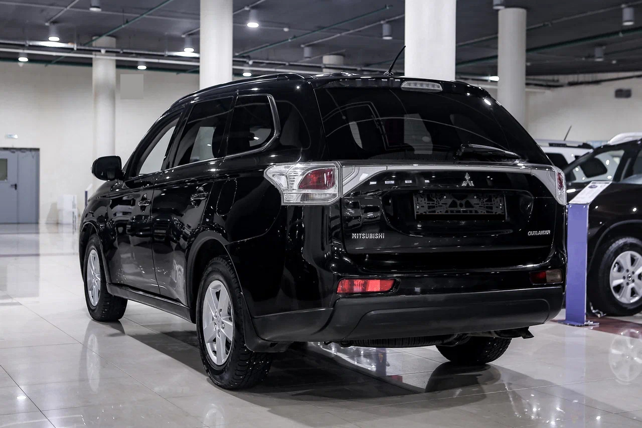 Купить Outlander с пробегом