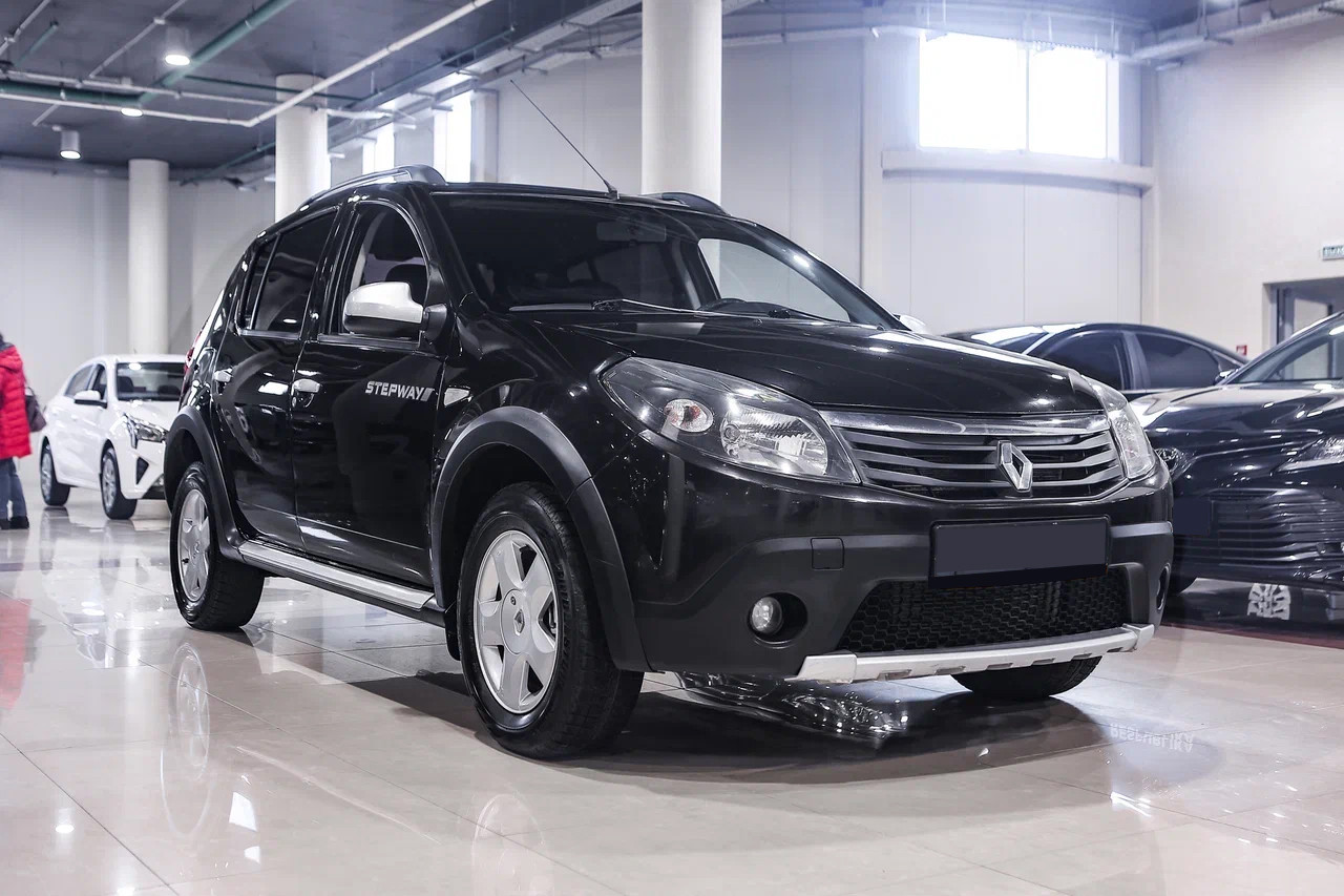 Купить Sandero с пробегом